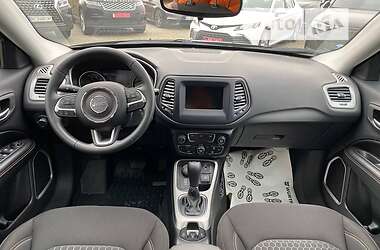 Внедорожник / Кроссовер Jeep Compass 2020 в 