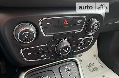 Внедорожник / Кроссовер Jeep Compass 2020 в 