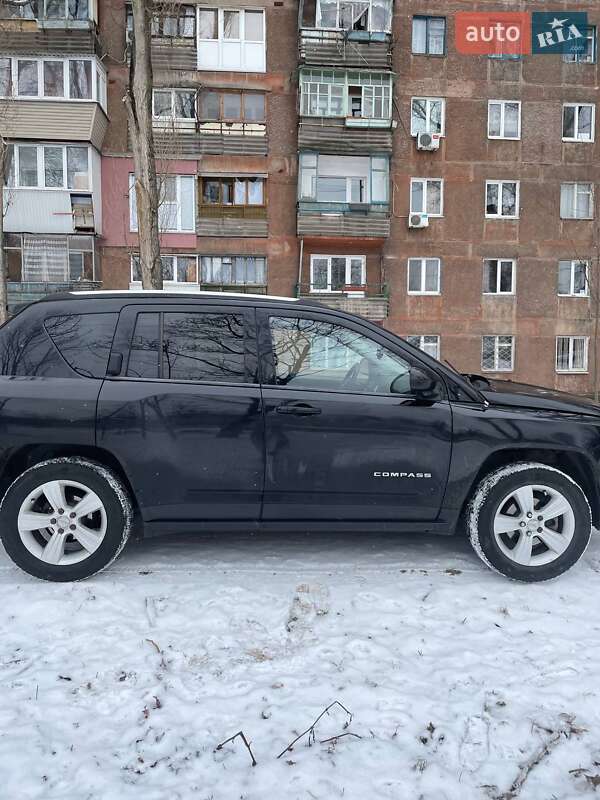 Внедорожник / Кроссовер Jeep Compass 2016 в Днепре