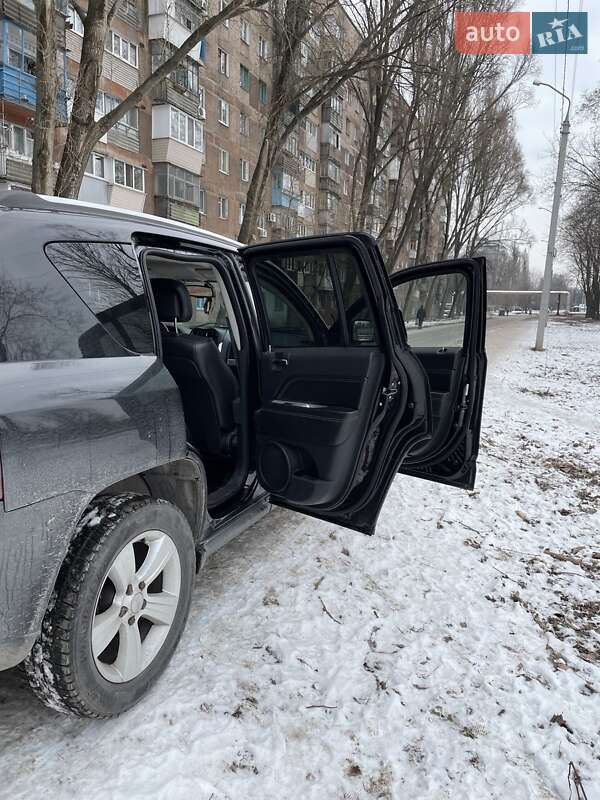 Внедорожник / Кроссовер Jeep Compass 2016 в Днепре