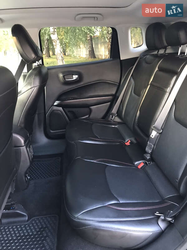 Внедорожник / Кроссовер Jeep Compass 2017 в Ровно