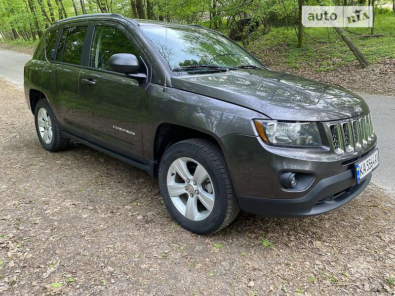 Внедорожник / Кроссовер Jeep Compass 2016 в Киеве