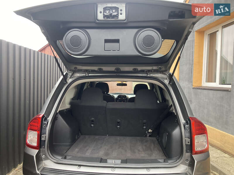 Позашляховик / Кросовер Jeep Compass 2011 в Луцьку