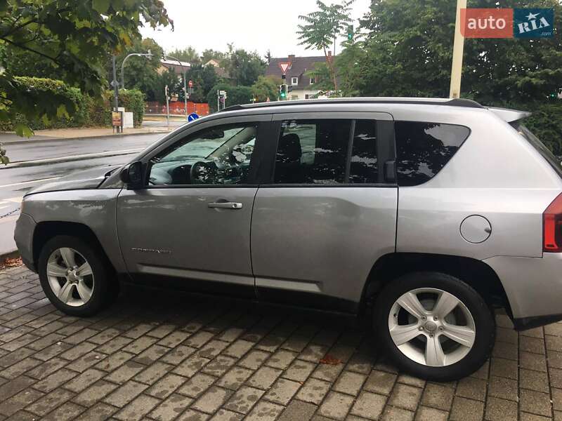 Внедорожник / Кроссовер Jeep Compass 2016 в Киеве фото 5 Внедорожник / Кроссовер Jeep Compass 2016 в Киеве