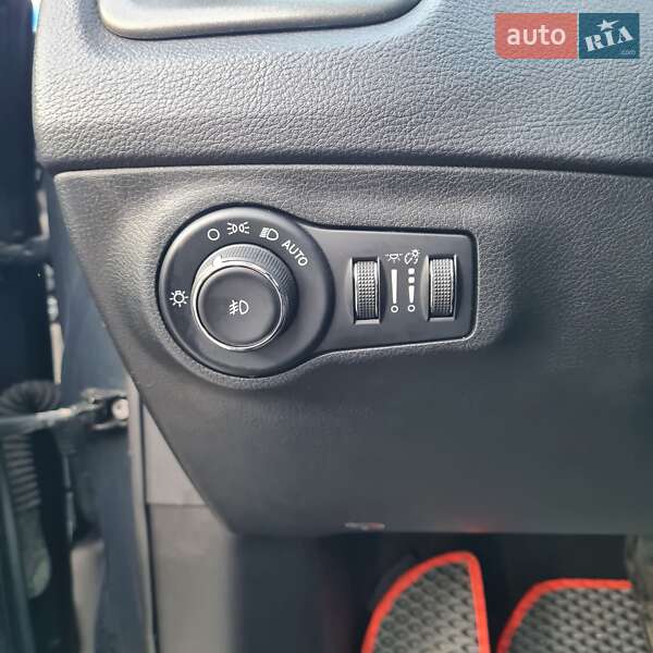 Внедорожник / Кроссовер Jeep Compass 2017 в Львове фото 15 Внедорожник / Кроссовер Jeep Compass 2017 в Львове