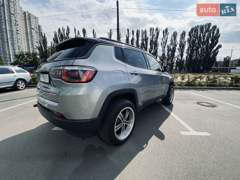 Внедорожник / Кроссовер Jeep Compass 2018 в Киеве