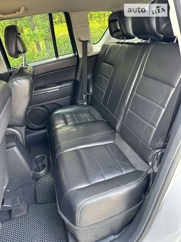 Внедорожник / Кроссовер Jeep Compass 2011 в Козельщине