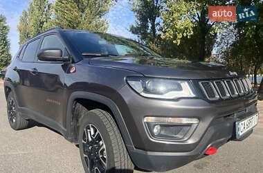 Внедорожник / Кроссовер Jeep Compass 2020 в 
