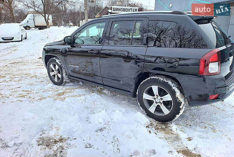 Внедорожник / Кроссовер Jeep Compass 2016 в Киеве