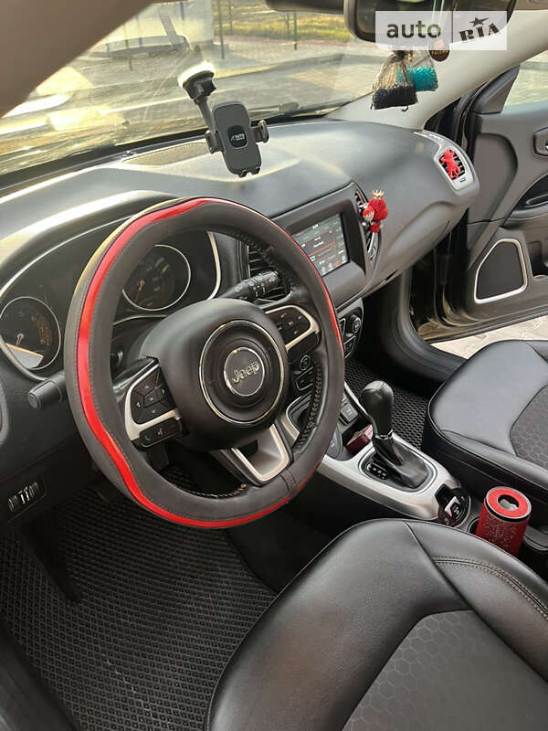 Внедорожник / Кроссовер Jeep Compass 2019 в Стрые