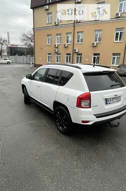 Внедорожник / Кроссовер Jeep Compass 2012 в Киеве