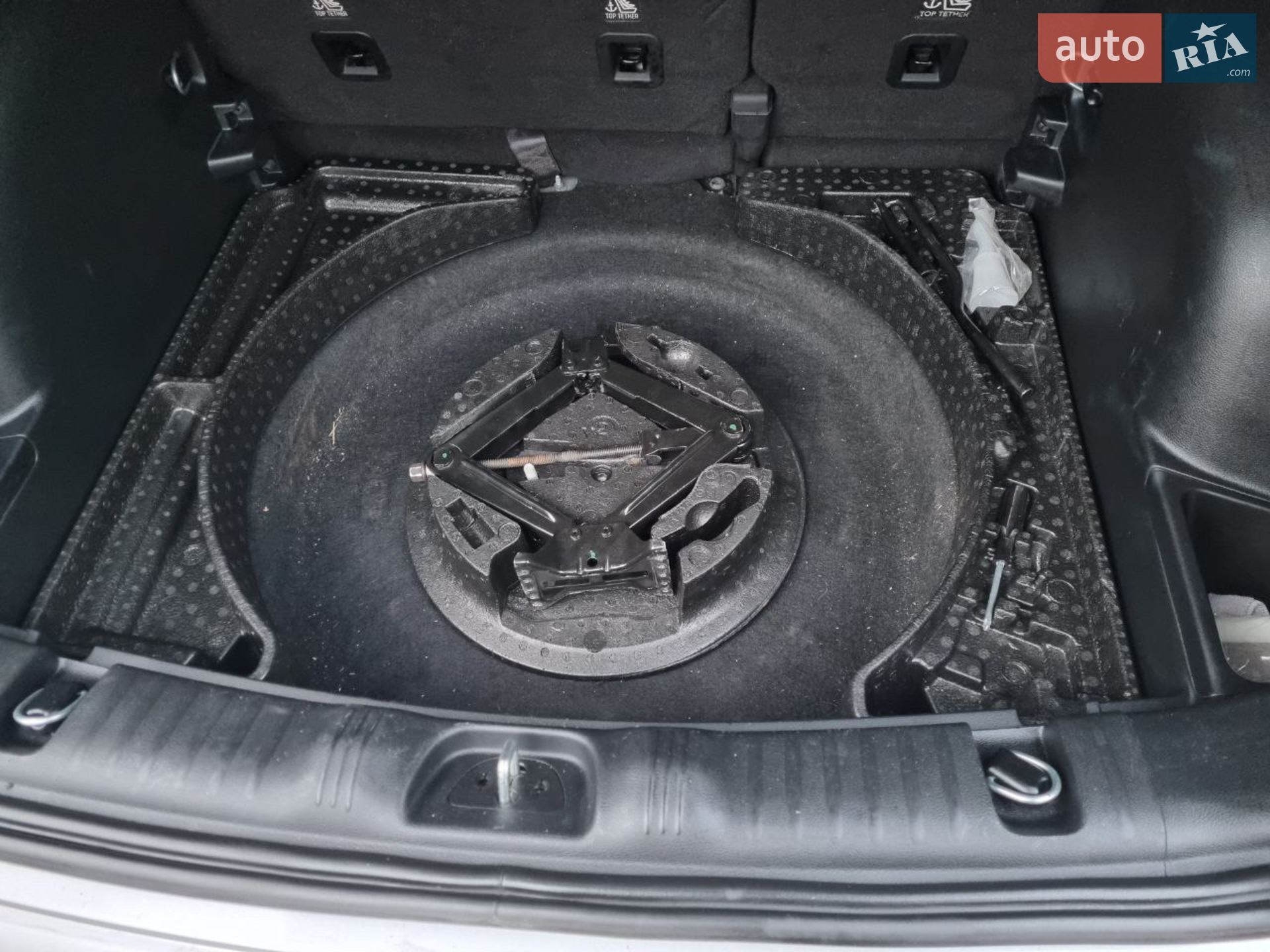 2019 Jeep Compass - мініатюра 27