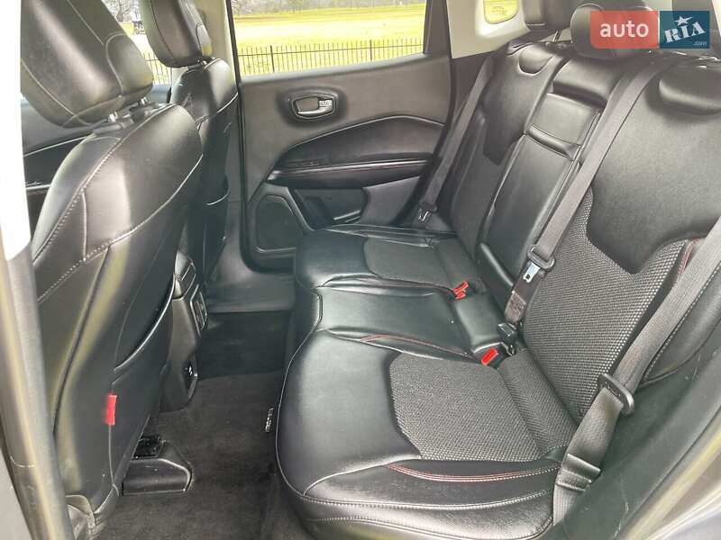 Внедорожник / Кроссовер Jeep Compass 2017 в Львове
