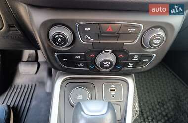 Внедорожник / Кроссовер Jeep Compass 2017 в Кропивницком