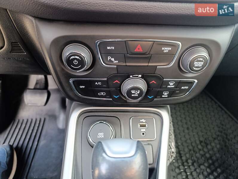 Позашляховик / Кросовер Jeep Compass 2017 в Кропивницькому