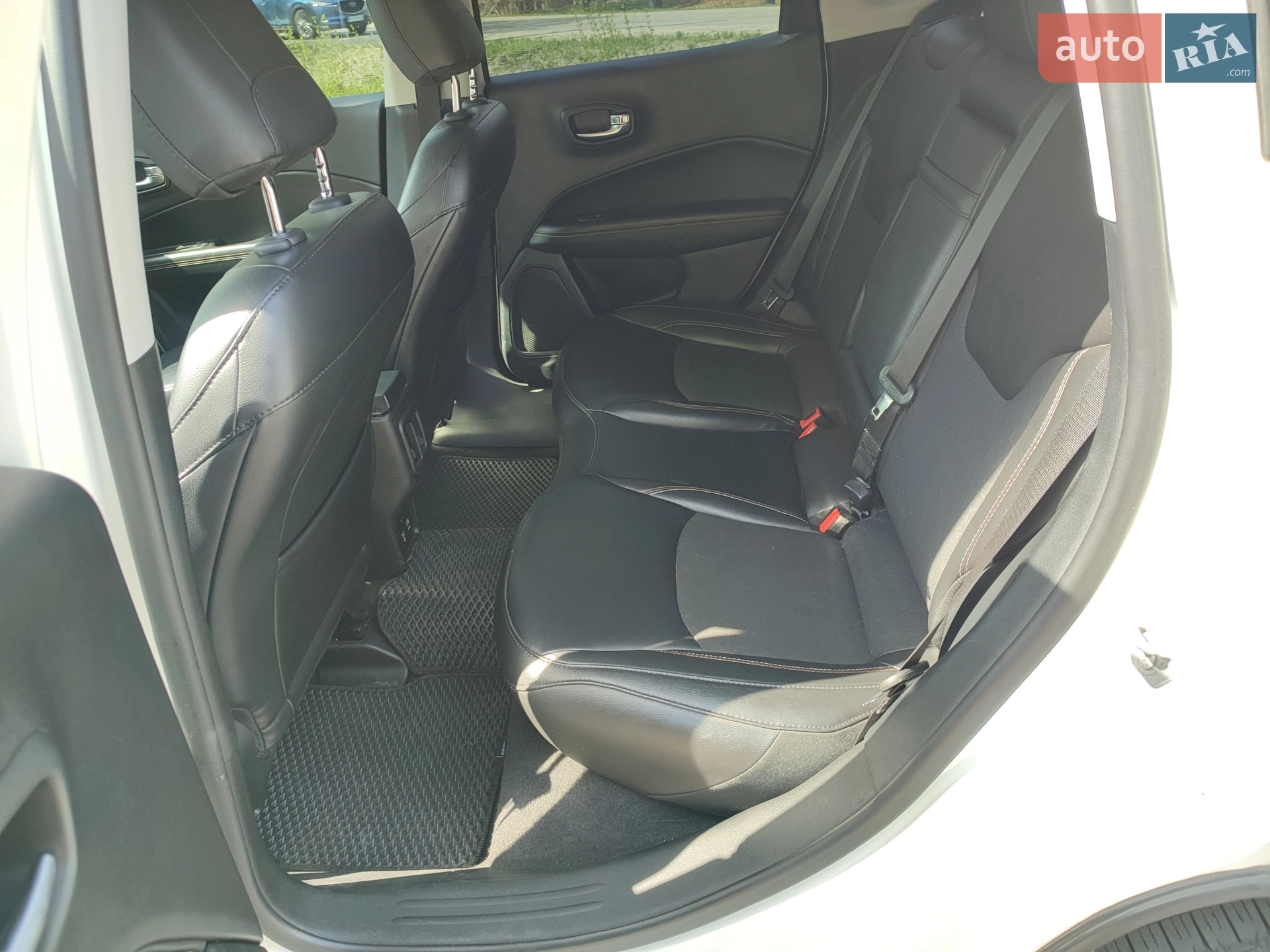 2019 Jeep Compass - мініатюра 10