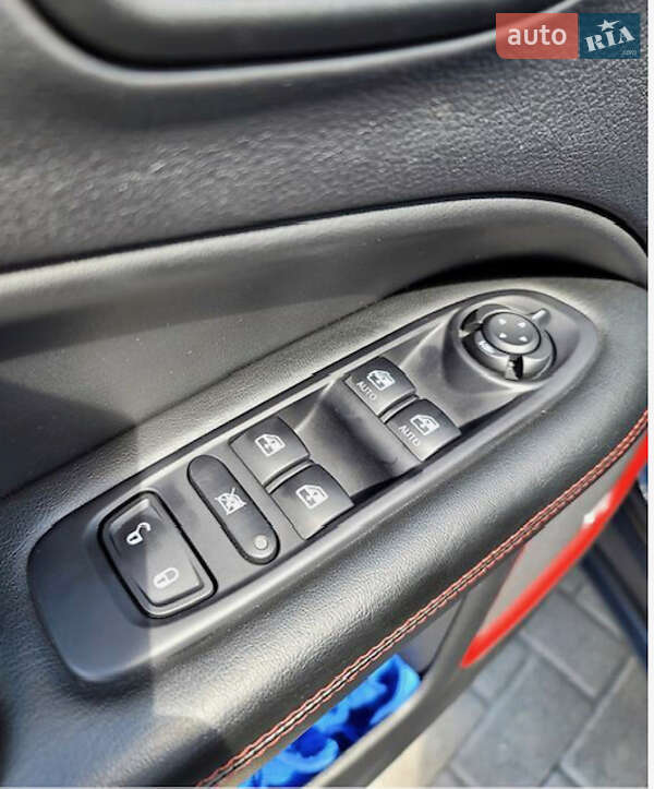 Внедорожник / Кроссовер Jeep Compass 2019 в Запорожье