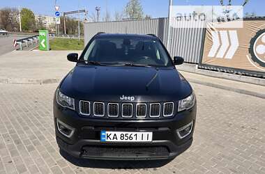 Внедорожник / Кроссовер Jeep Compass 2017 в Киеве