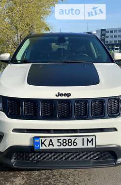 Внедорожник / Кроссовер Jeep Compass 2018 в Киеве