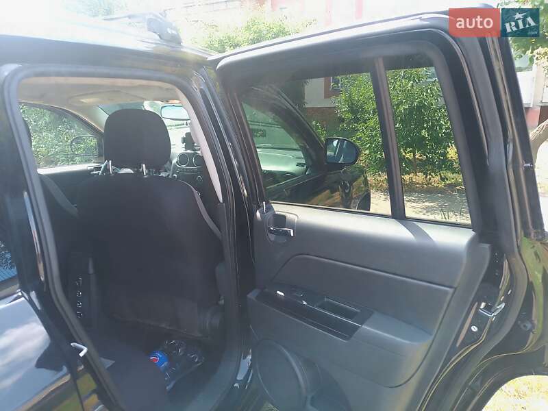Внедорожник / Кроссовер Jeep Compass 2011 в Харькове