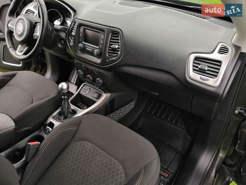 Позашляховик / Кросовер Jeep Compass 2017 в Володарці