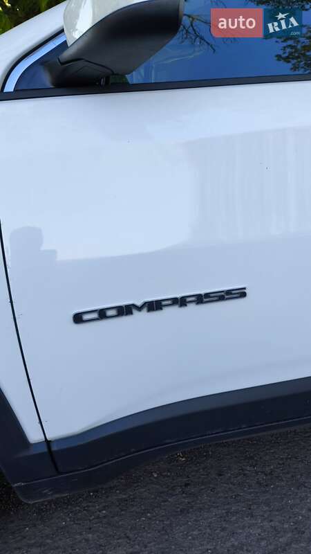 Позашляховик / Кросовер Jeep Compass 2017 в Черкасах