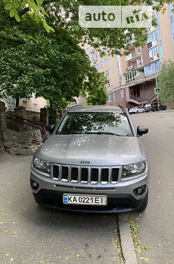 Внедорожник / Кроссовер Jeep Compass 2015 в Киеве