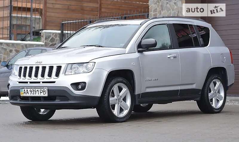 Внедорожник / Кроссовер Jeep Compass 2012 в Киеве