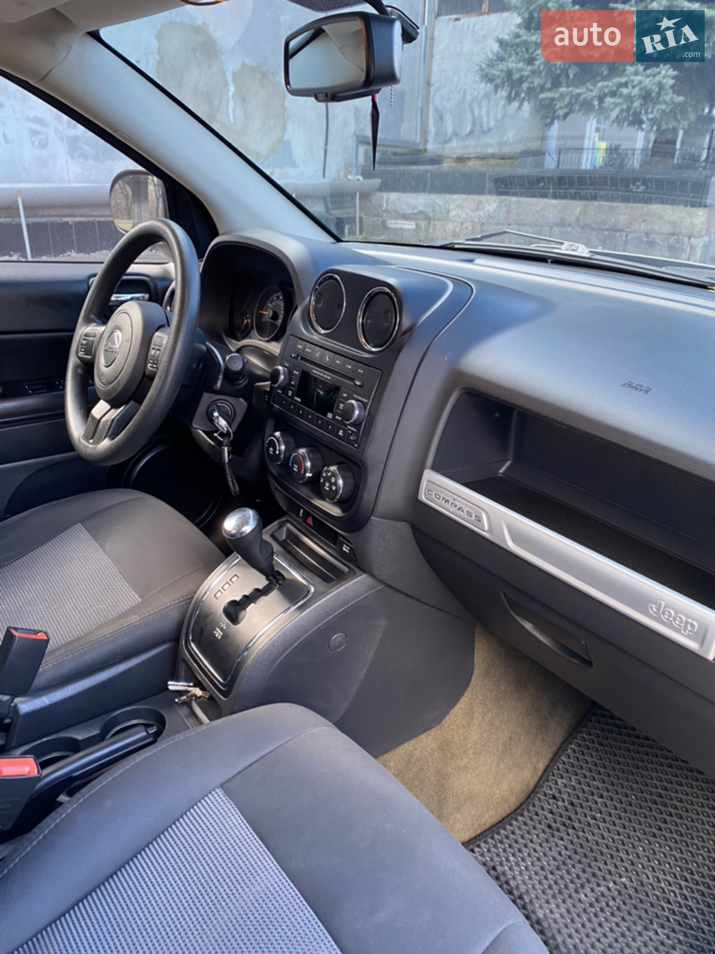 2016 Jeep Compass - мініатюра 9