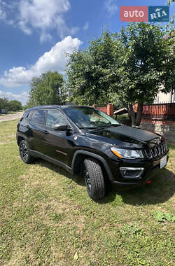 Внедорожник / Кроссовер Jeep Compass 2020 в 