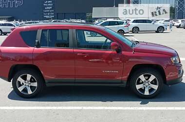 Внедорожник / Кроссовер Jeep Compass 2016 в Киеве