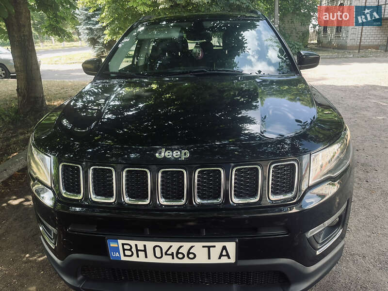Внедорожник / Кроссовер Jeep Compass 2017 в Подольске
