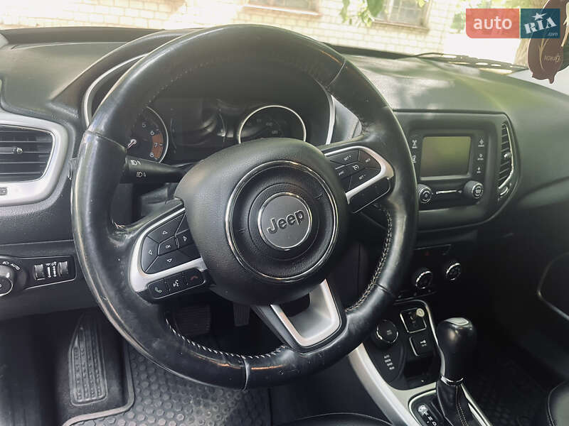 Внедорожник / Кроссовер Jeep Compass 2017 в Подольске