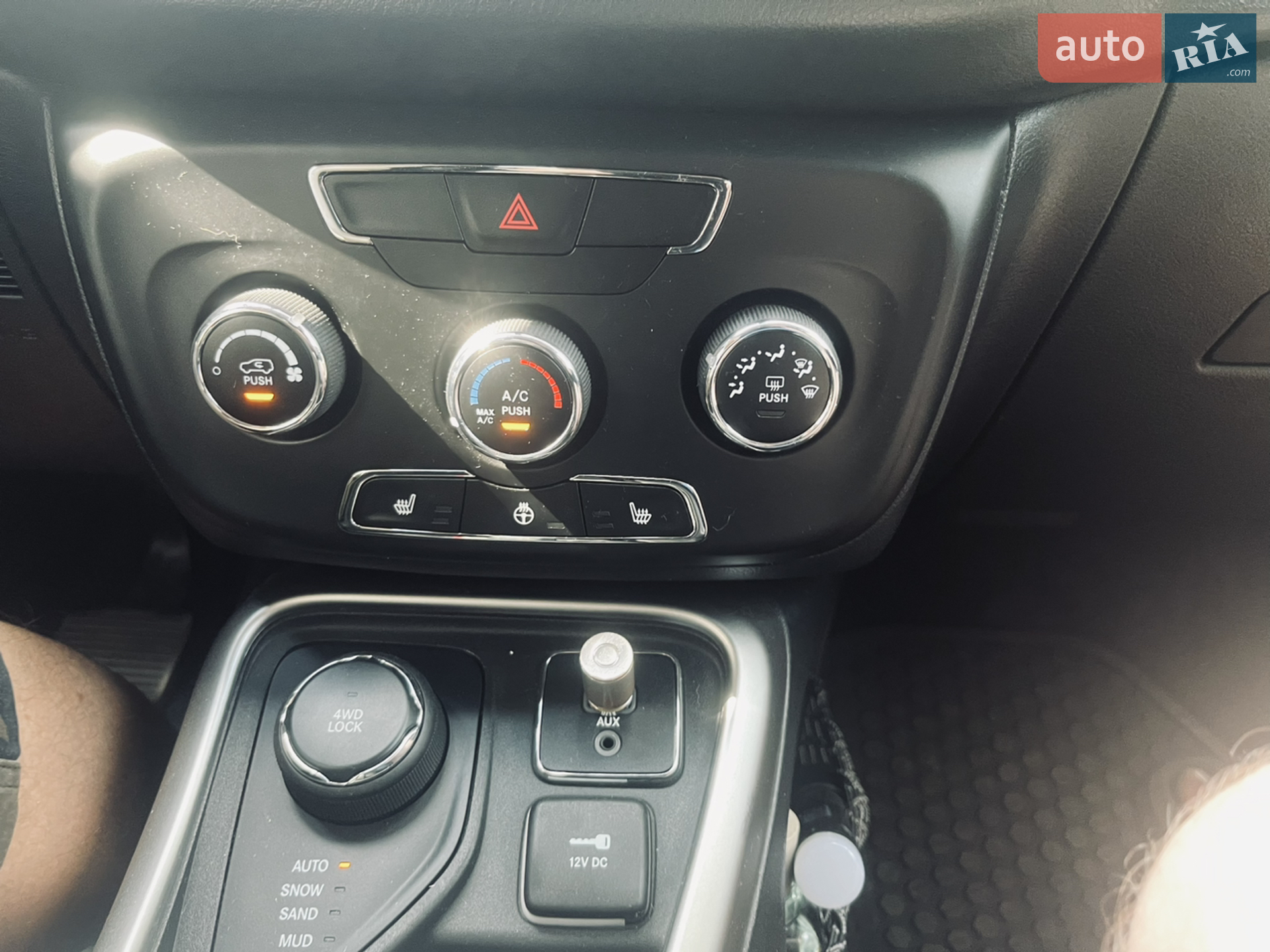 2017 Jeep Compass - мініатюра 32
