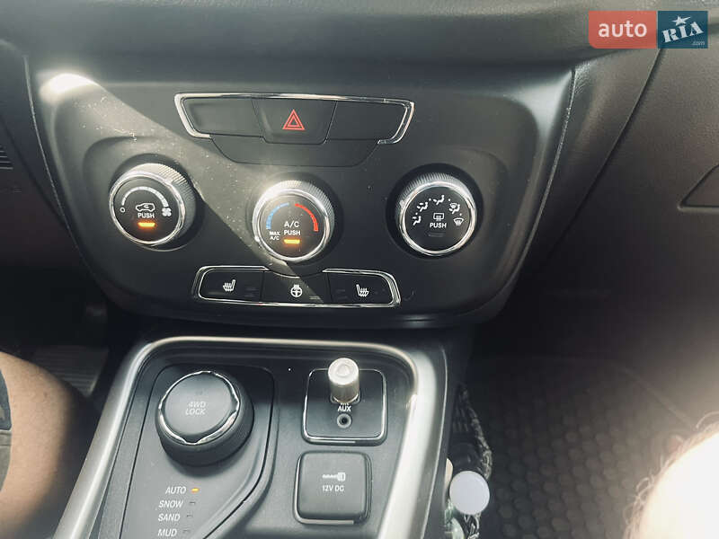 Внедорожник / Кроссовер Jeep Compass 2017 в Подольске