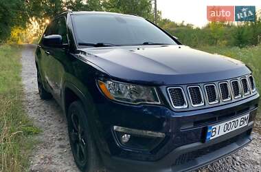 Внедорожник / Кроссовер Jeep Compass 2018 в 