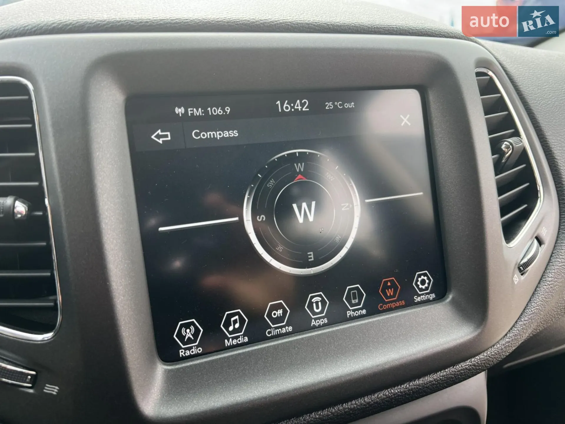 2020 Jeep Compass - мініатюра 57