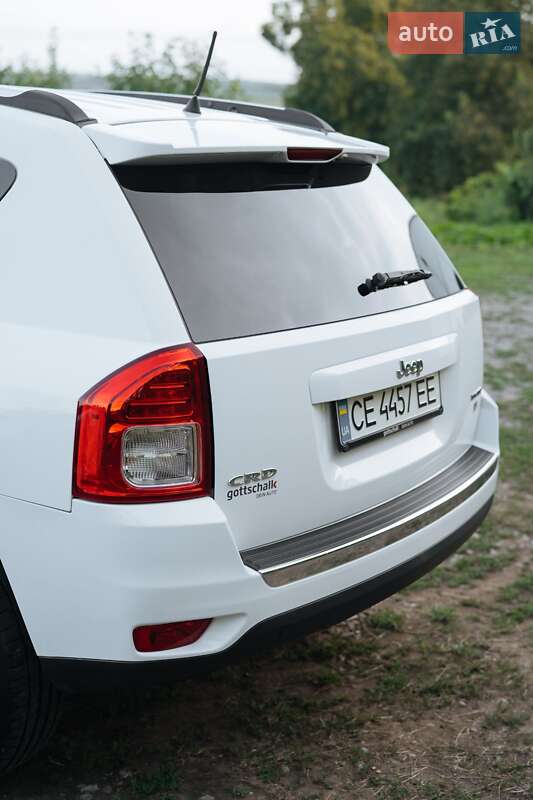 Внедорожник / Кроссовер Jeep Compass 2011 в Черновцах