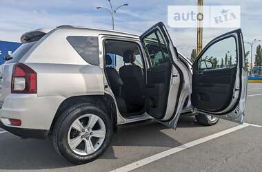 Внедорожник / Кроссовер Jeep Compass 2013 в Каменец-Подольском