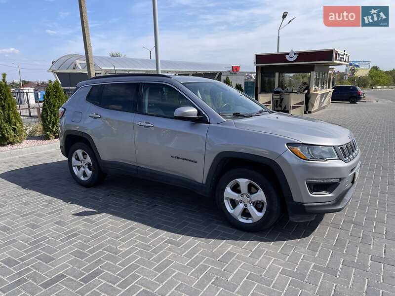 Внедорожник / Кроссовер Jeep Compass 2017 в Запорожье