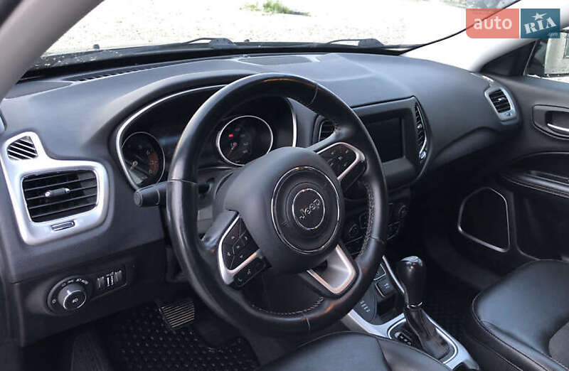 Внедорожник / Кроссовер Jeep Compass 2018 в Киеве