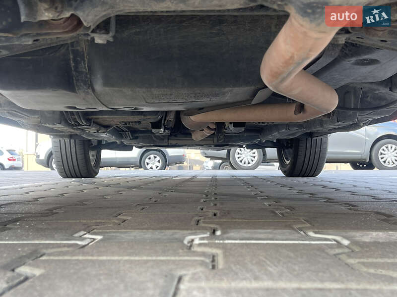 Внедорожник / Кроссовер Jeep Compass 2013 в Вышгороде