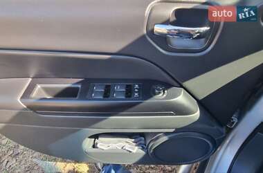 Внедорожник / Кроссовер Jeep Compass 2012 в Днепре