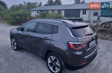 Внедорожник / Кроссовер Jeep Compass 2018 в 