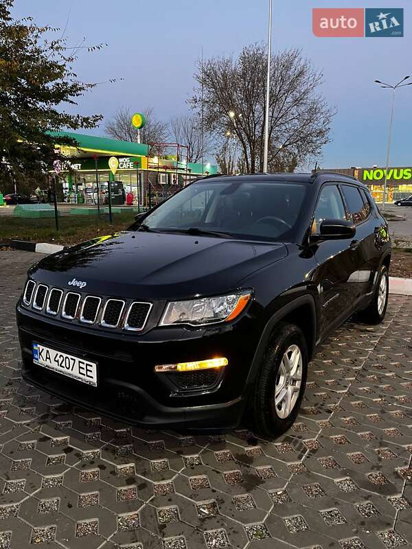 Внедорожник / Кроссовер Jeep Compass 2018 в Буче