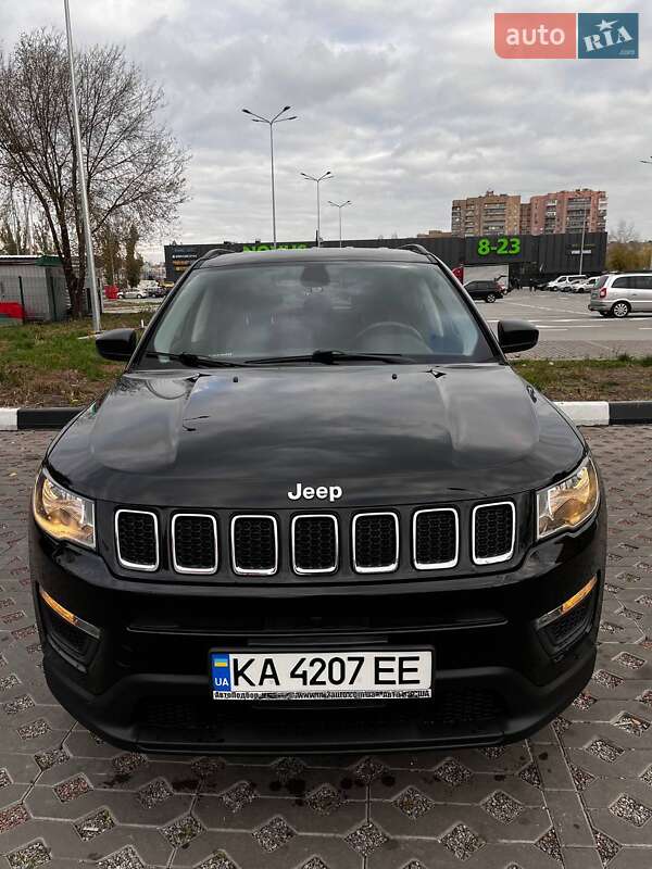 Внедорожник / Кроссовер Jeep Compass 2018 в Буче