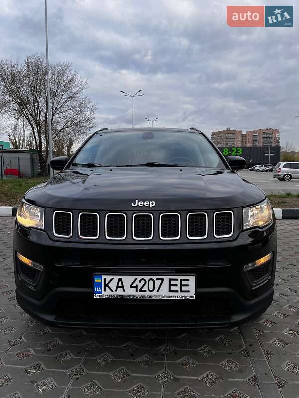 Внедорожник / Кроссовер Jeep Compass 2018 в Буче
