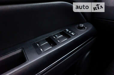 Внедорожник / Кроссовер Jeep Compass 2012 в Киеве