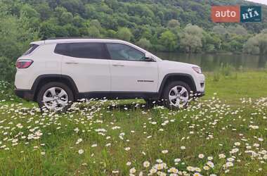 Внедорожник / Кроссовер Jeep Compass 2017 в 