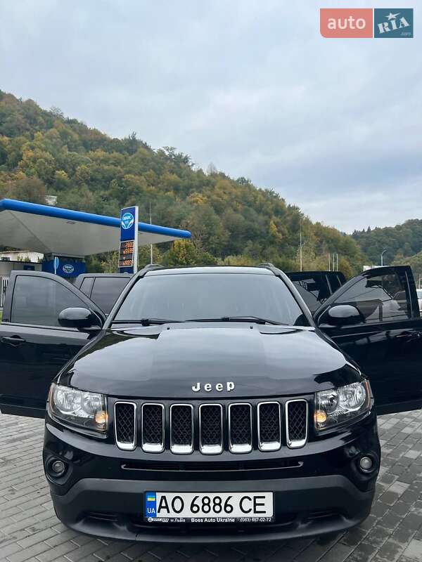 Внедорожник / Кроссовер Jeep Compass 2016 в Киеве